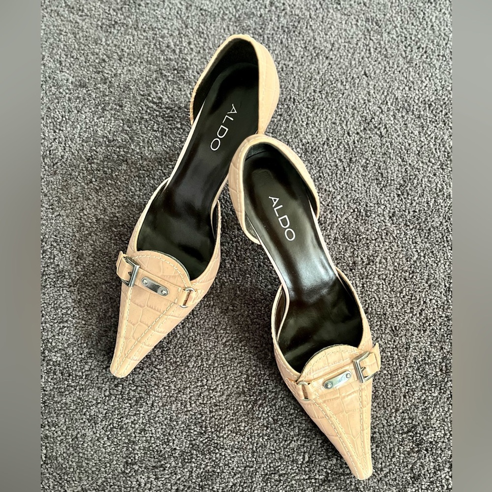 Vintage Pink Salmon Color Genuine Leather Kitten Heel Aldo Shoes - NWOT - Size 9